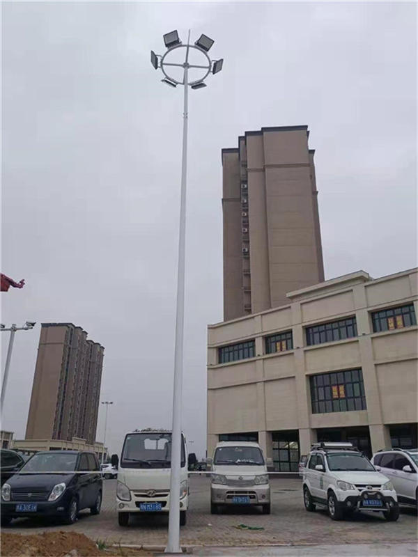 中桿燈